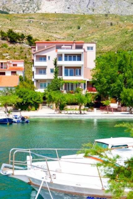 Beach House - Apartments Ana Duće Εξωτερικό φωτογραφία